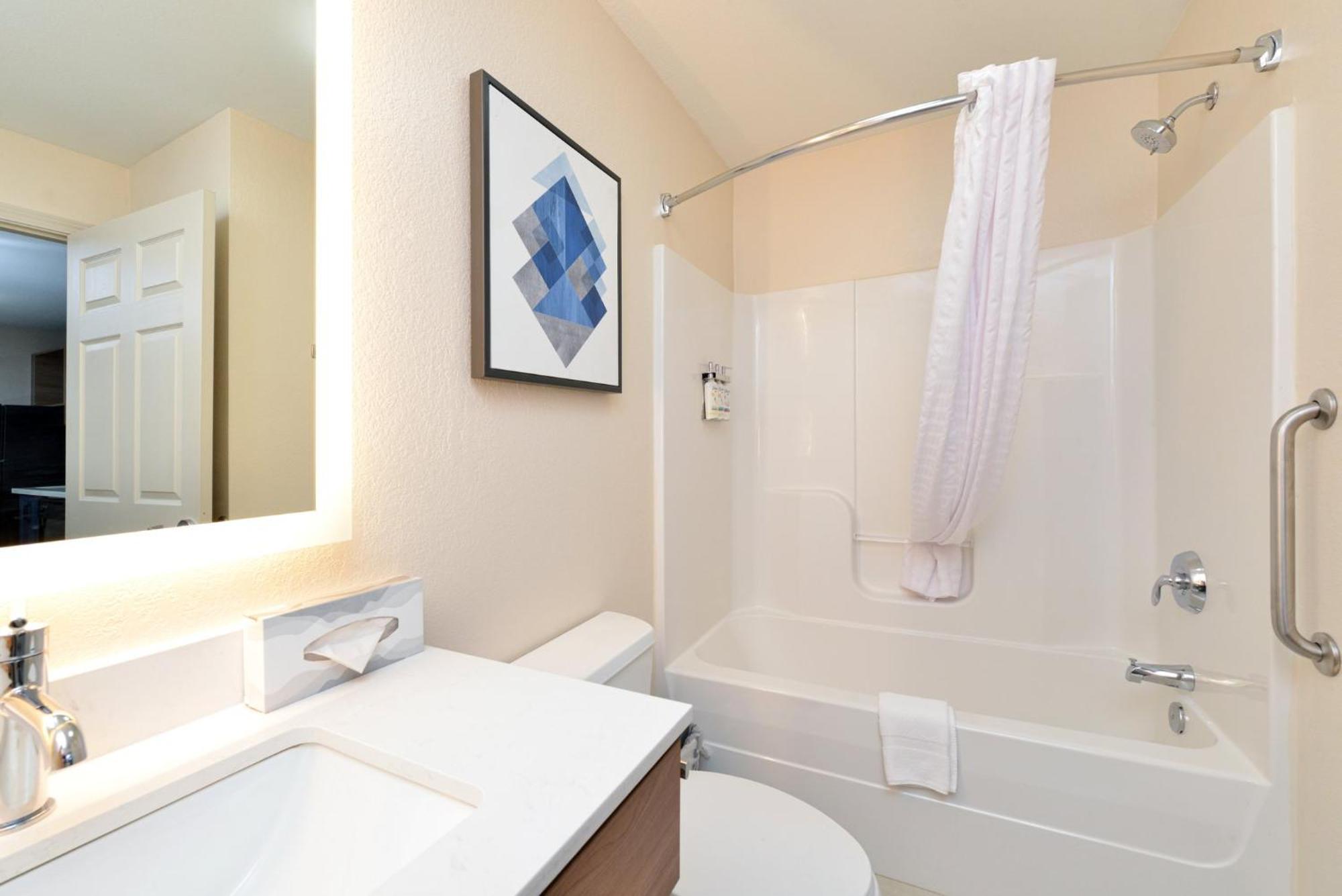 Candlewood Suites Kansas City Northeast By Ihg Exterior foto